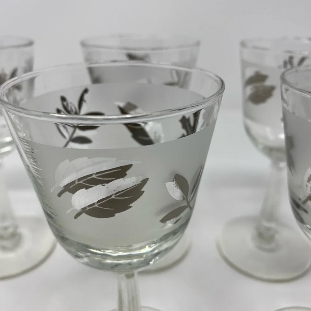 Set of 6 Vintage Wine Glasses